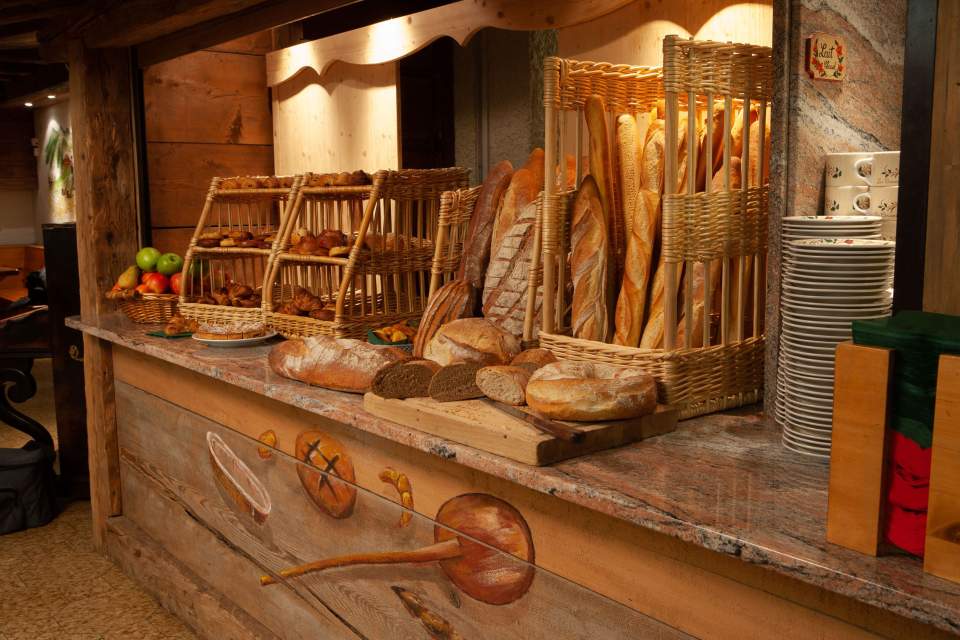 Petit-déjeuner aux Cornettes haute savoie hotel spa