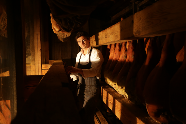 Cave à Jambon Jérémy Trincaz Chef Les Cornettes Fait maison 