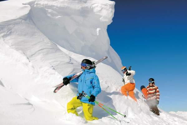 Mountain and snow at sunrise excursion hiking haute-savoie les cornettes winter activities